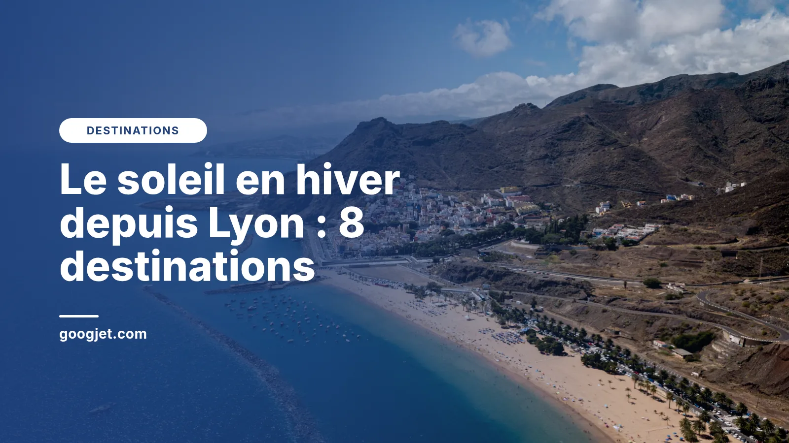Montagne et mer turquoise sous le soleil aux îles Canaries